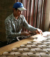 Производство благовоний — традиционное ремесло деревни Зокла