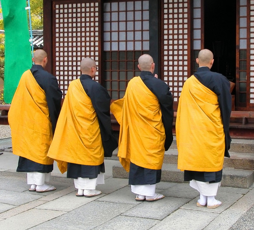Одежда буддийских монахов